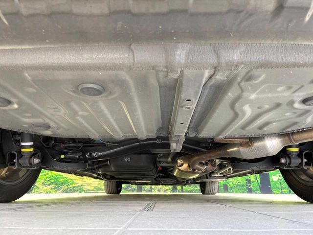 TOYOTA VOXY HYBRID 2022