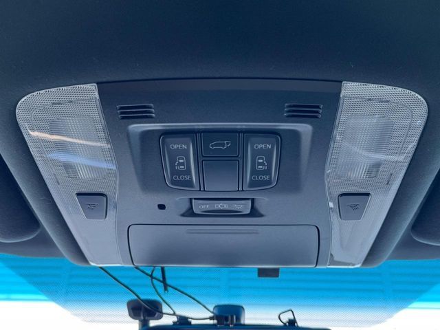 TOYOTA VELLFIRE 2016