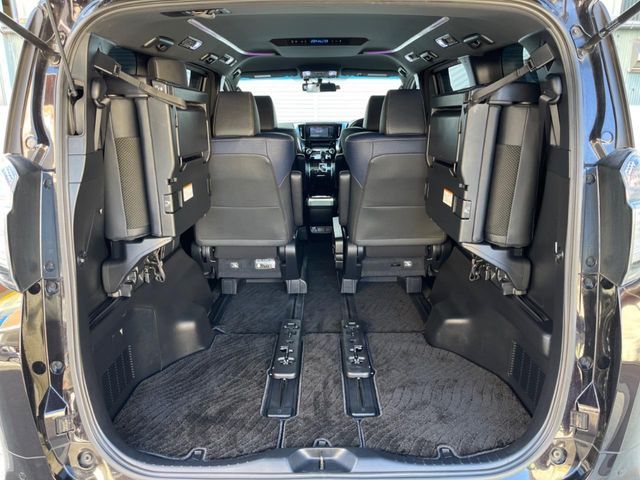 TOYOTA VELLFIRE 2016