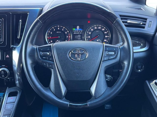 TOYOTA VELLFIRE 2016