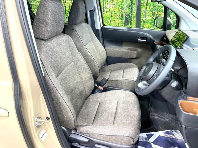 TOYOTA SIENTA HYBRID 2025