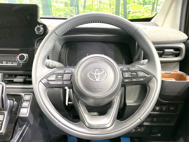 TOYOTA SIENTA HYBRID 2025