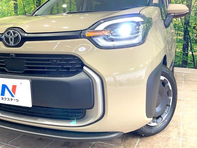 TOYOTA SIENTA HYBRID 2025