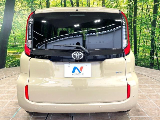 TOYOTA SIENTA HYBRID 2025