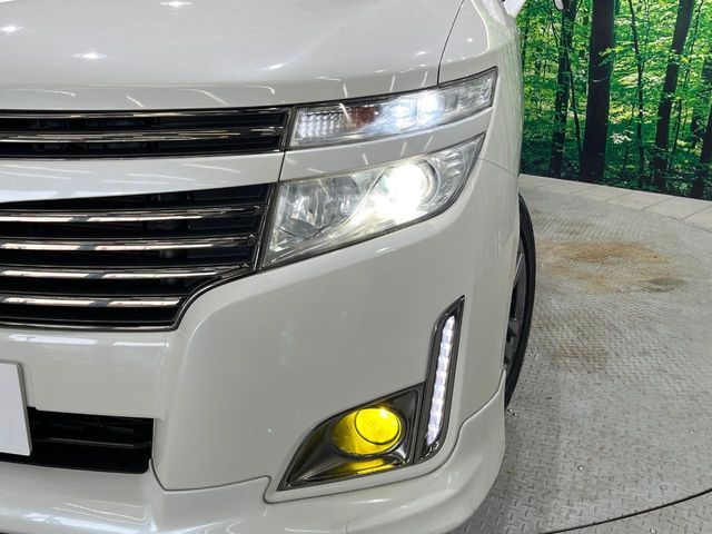 NISSAN ELGRAND  4WD 2012