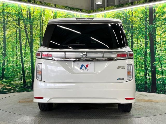 NISSAN ELGRAND  4WD 2012