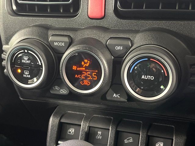 SUZUKI JIMNY NOMADE 2025