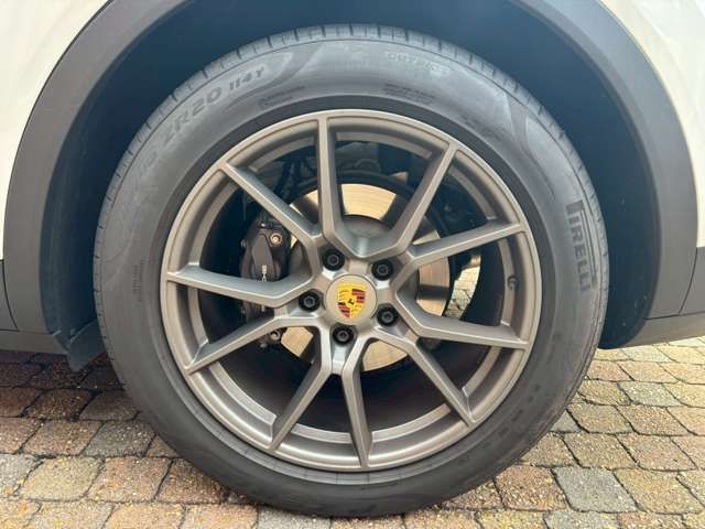 PORSCHE PORSCHE Cayenne 2024