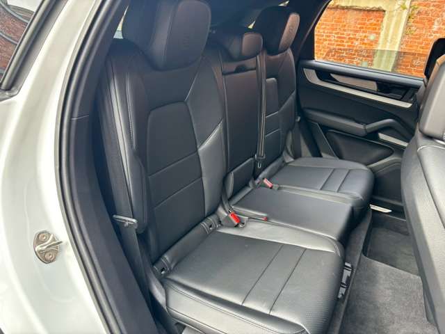 PORSCHE PORSCHE Cayenne 2024