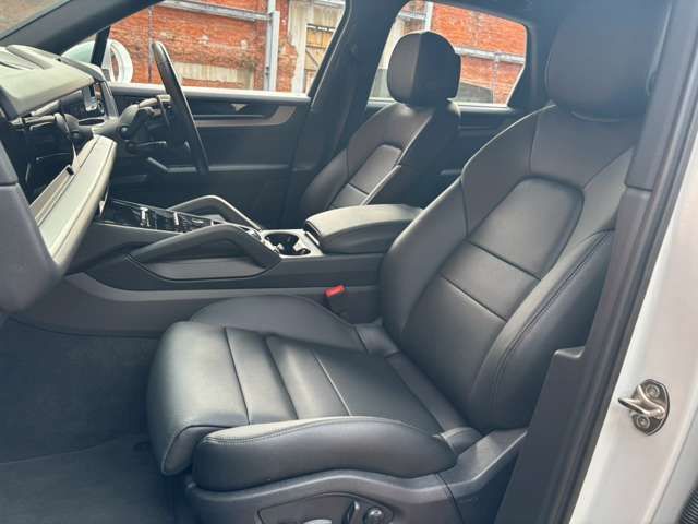 PORSCHE PORSCHE Cayenne 2024