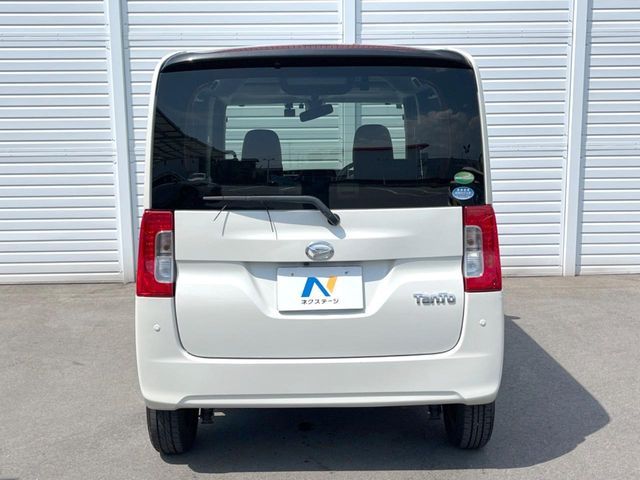 DAIHATSU TANTO 2015