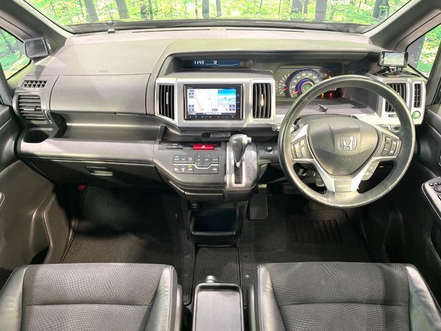 HONDA STEPWAGON SPADA 2015