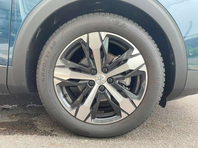 PEUGEOT PEUGEOT 3008 2023