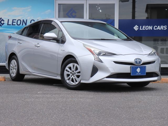 TOYOTA PRIUS 2015