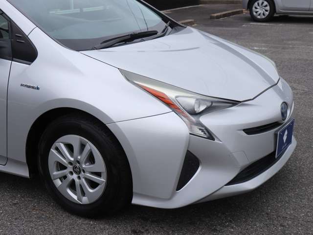 TOYOTA PRIUS 2015