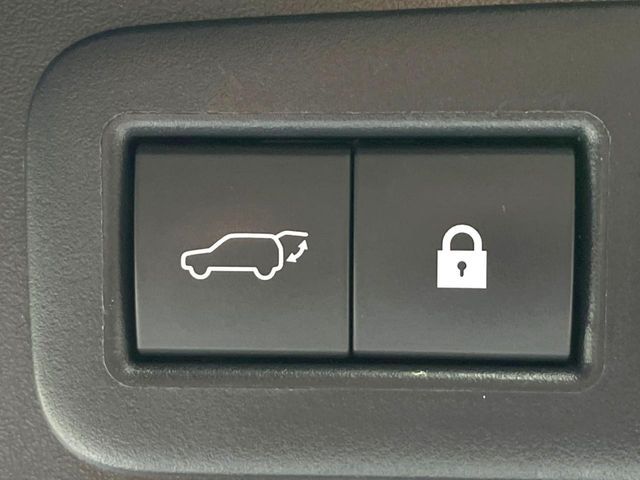 TOYOTA LEXUS UX200 2018