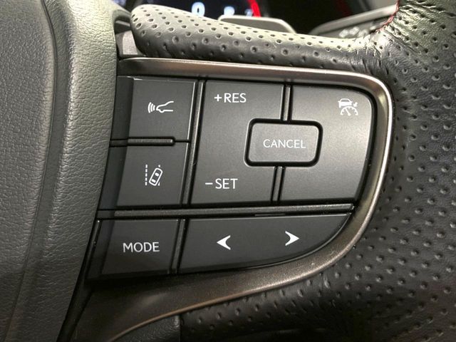 TOYOTA LEXUS UX200 2018