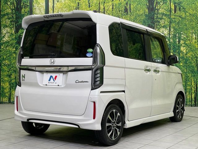 HONDA N BOX CUSTOM 2018