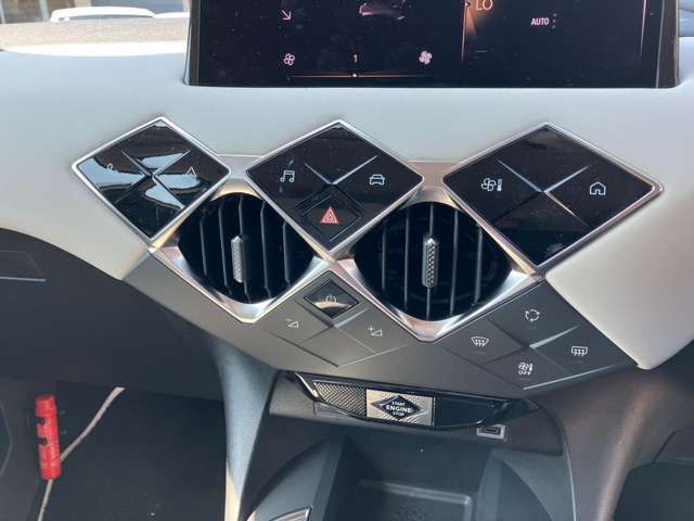 CITROEN CITROEN DS3 5DOOR SUV 2025