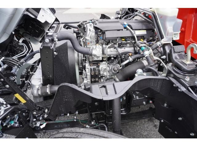 MITSUBISHI CANTER 2025