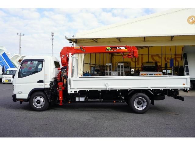 MITSUBISHI CANTER 2025