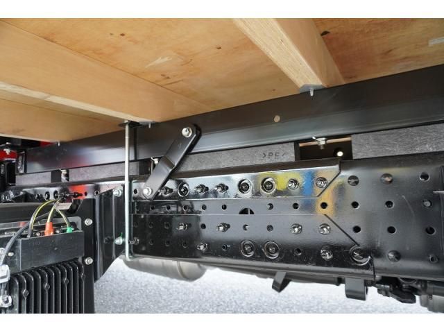 MITSUBISHI CANTER 2025