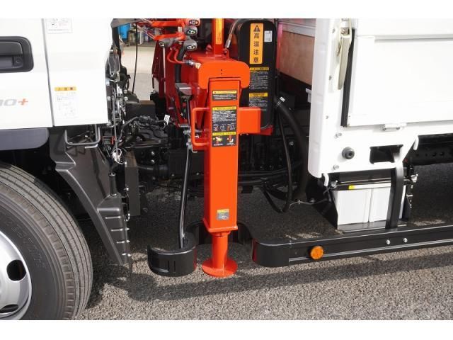 MITSUBISHI CANTER 2025