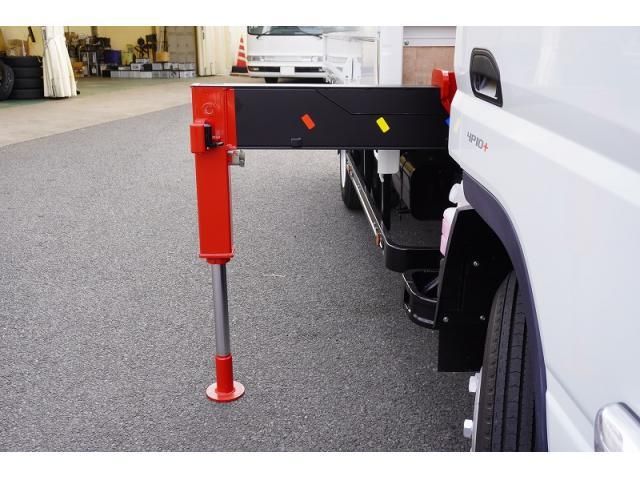 MITSUBISHI CANTER 2025