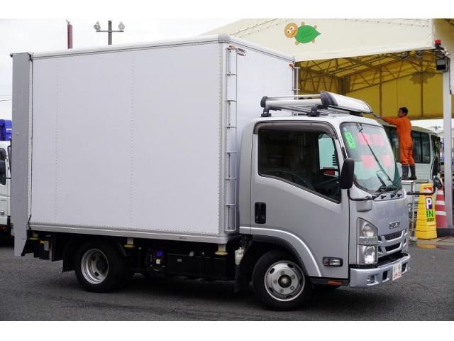 ISUZU ELF 2021