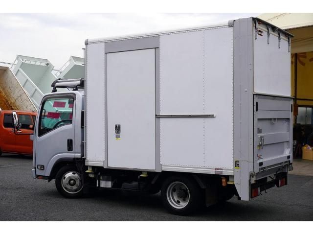 ISUZU ELF 2021