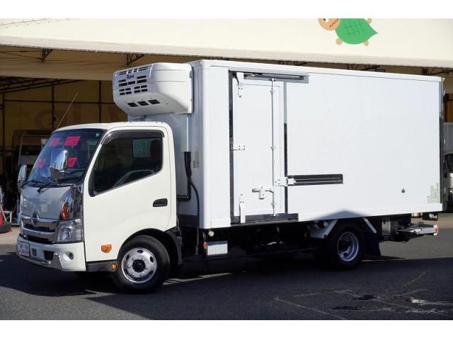 HINO DUTRO 2020