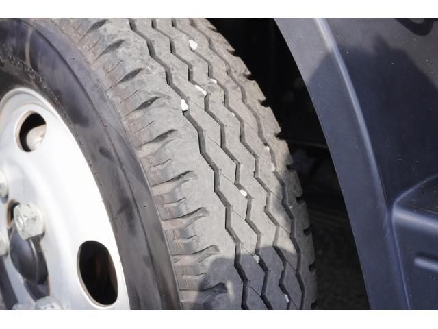 MITSUBISHI CANTER 2023