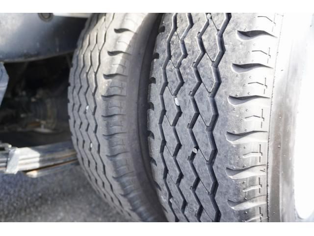 MITSUBISHI CANTER 2023