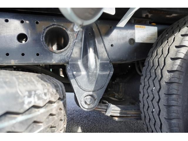 MITSUBISHI CANTER 2023