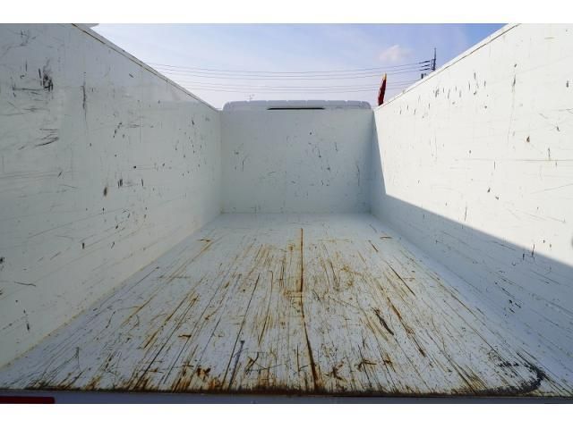 MITSUBISHI CANTER 2023