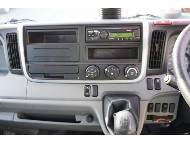 MITSUBISHI CANTER 2023