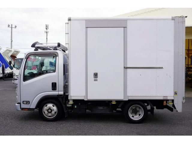 ISUZU ELF 2021