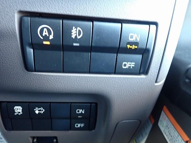 MITSUBISHI CANTER 2024