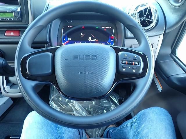 MITSUBISHI CANTER 2024