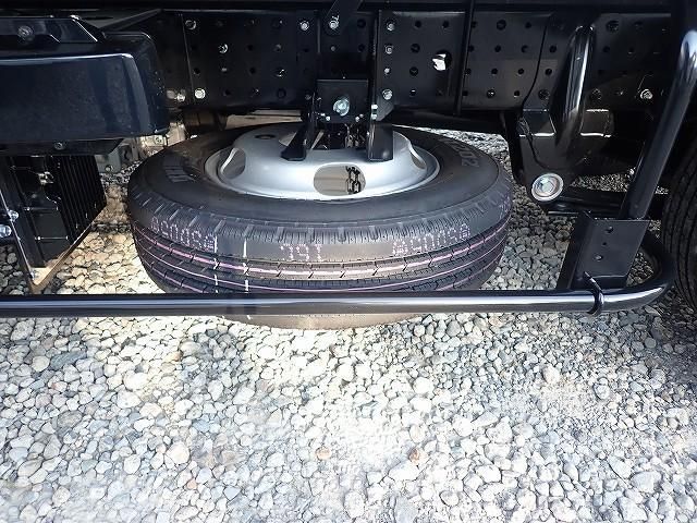 MITSUBISHI CANTER 2024