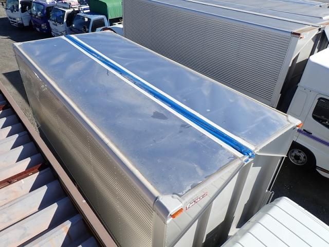 MITSUBISHI CANTER 2025