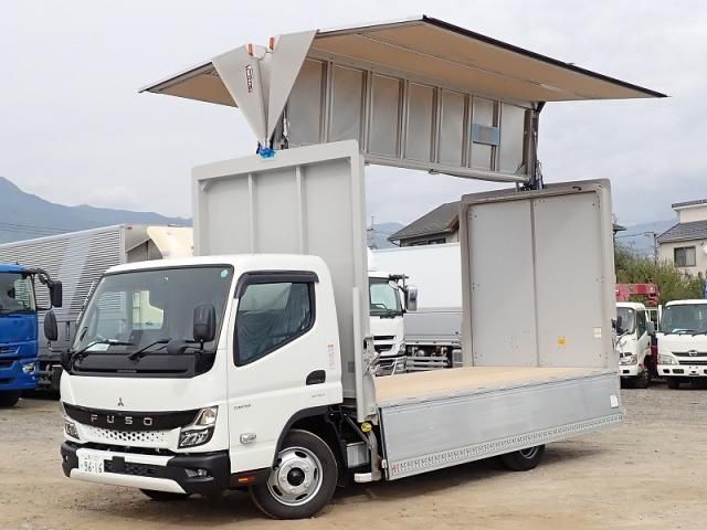 MITSUBISHI CANTER 2025