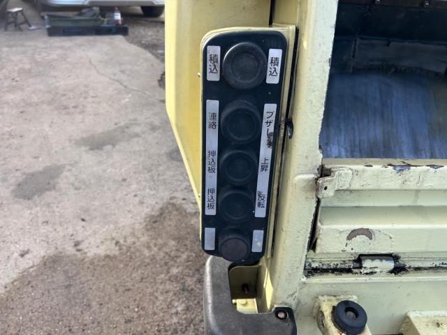 MITSUBISHI CANTER 2014