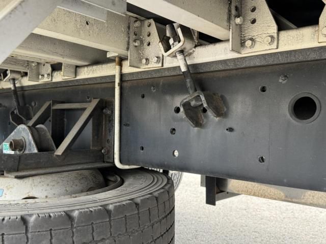 NISSAN DIESEL Quon 2017