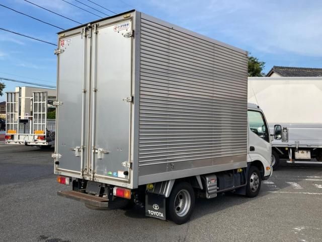 TOYOTA DYNA 2020