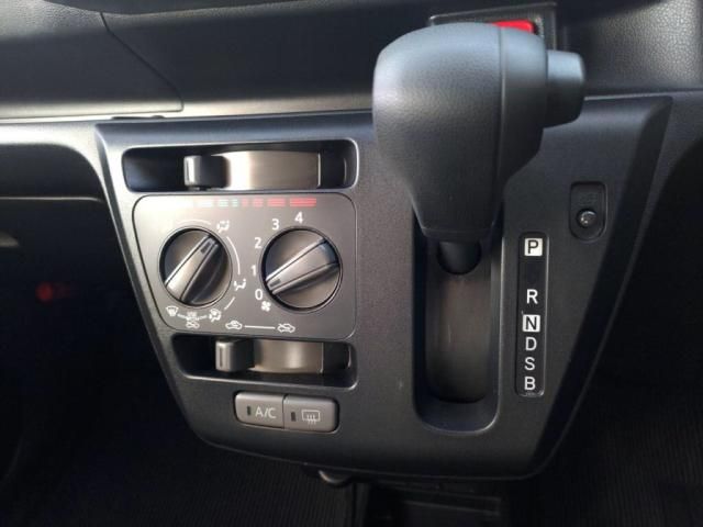 DAIHATSU MIRA e:S 2018