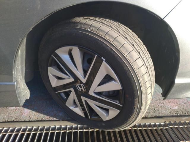 HONDA SHUTTLE HYBRID 2022