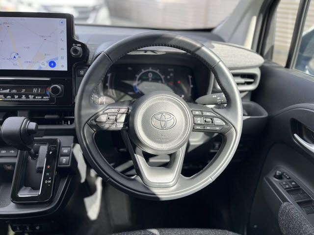 TOYOTA SIENTA 2023