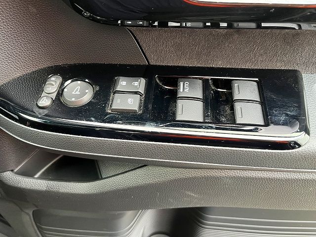 HONDA N BOX CUSTOM 2021