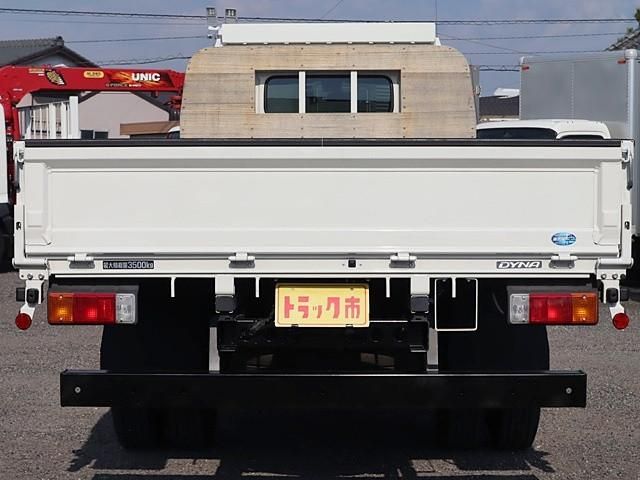TOYOTA DYNA 2022